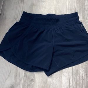 Lululemon shorts size 8